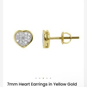 Heart Earrings in Yellow Gold